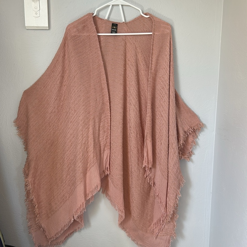 One size earthy pink blush boho textured knit wrap poncho